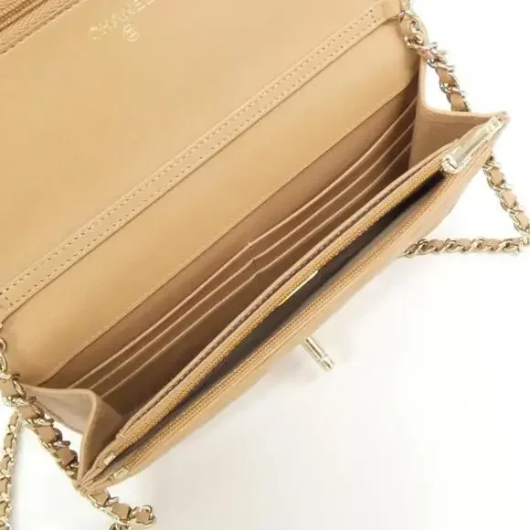 CHANEL Authentic Cream Wallet - Picture 7 of 7